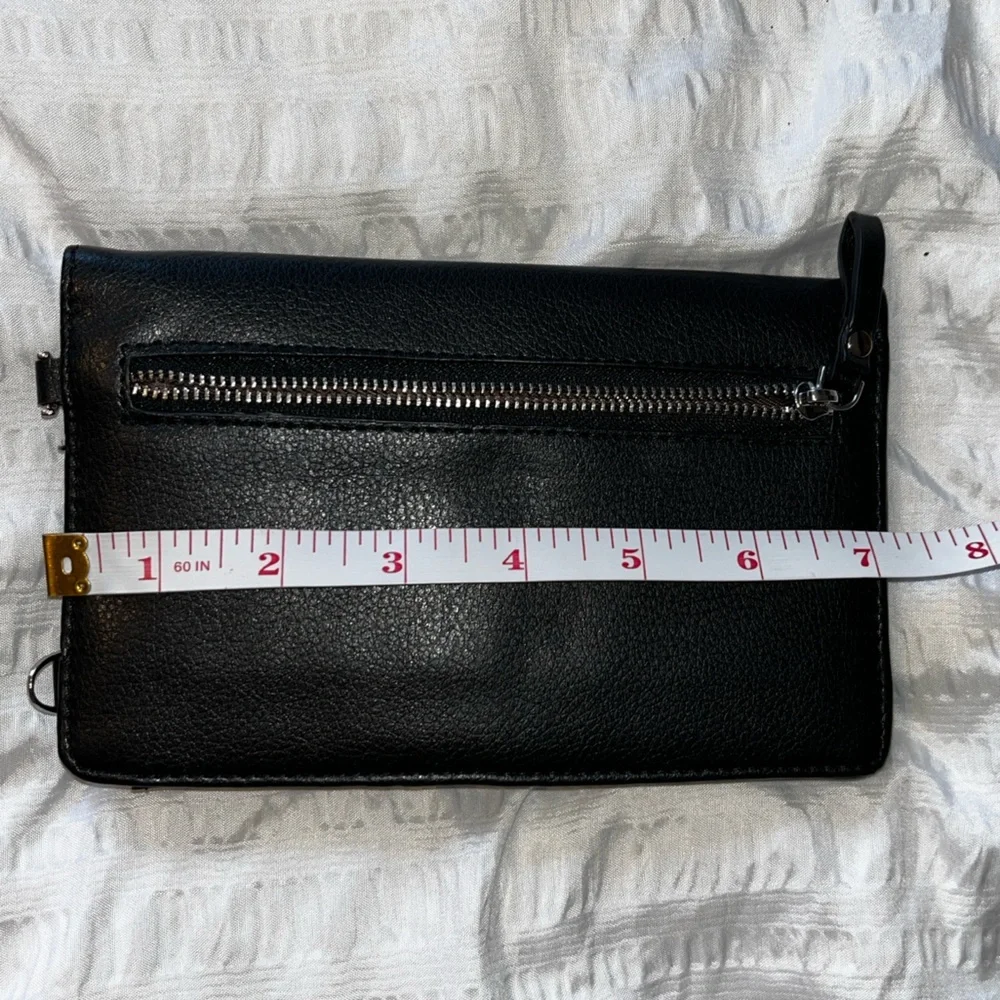 N/A prettysys wristlet